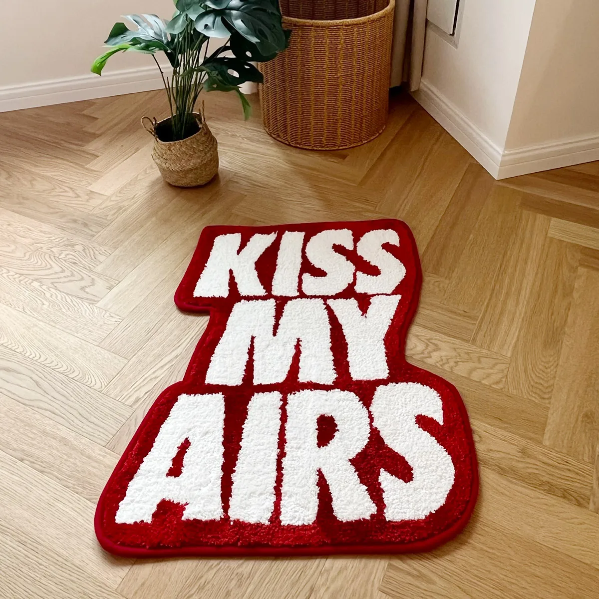 Kiss My Airs Handmade Rug Tufted Plush Carpet Rug Purely Handmade Soft Suitable for Room Decor Fluffy Carpets Bedroom Bathroom